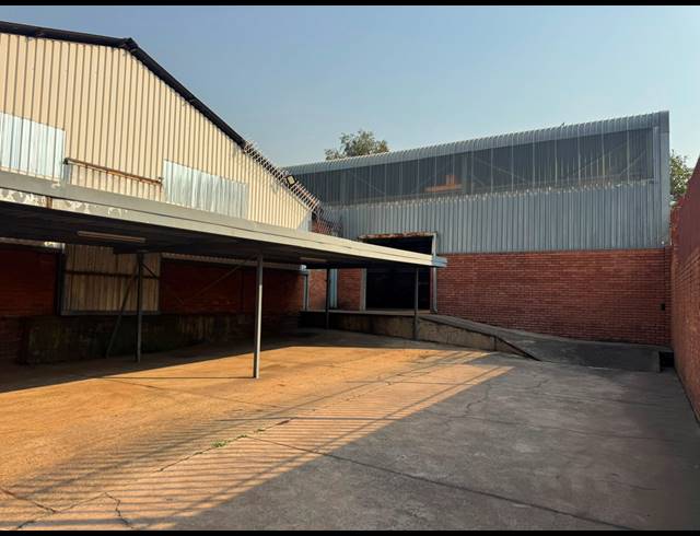 1,057M² WAREHOUSE TO LET IN PRETORIA WEST